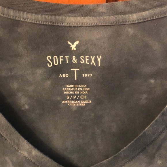 Blue and white long sleeve v neck - Picture 3 of 3